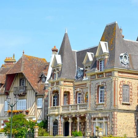 Charmant 2 pièces à 500 m des plages et du centre Cabourg Exterior foto