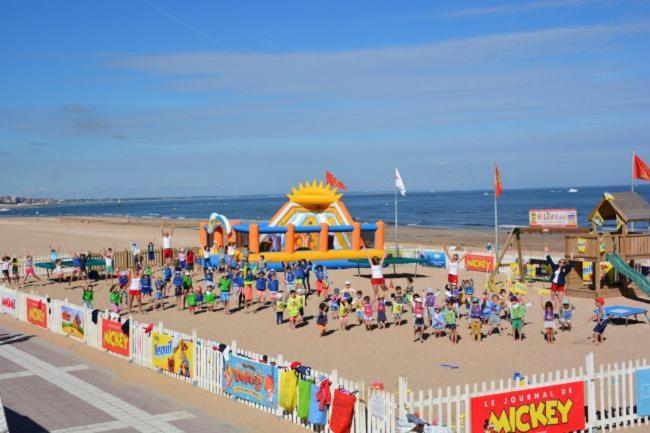 Charmant 2 pièces à 500 m des plages et du centre Apartamento Cabourg Exterior foto