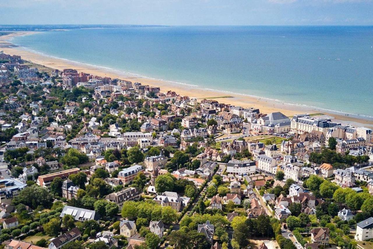 Charmant 2 pièces à 500 m des plages et du centre Apartamento Cabourg Exterior foto